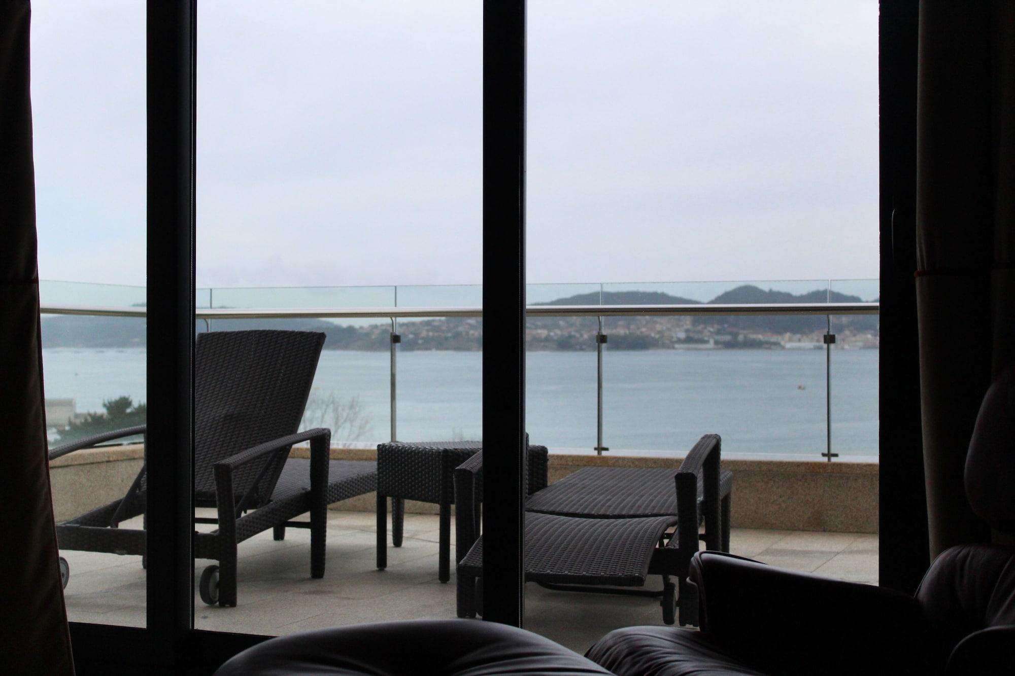 Pazo Los Escudos Hotel Spa & Resort Vigo Exterior photo View of the Gulf of Akaba from the Grand Hotel