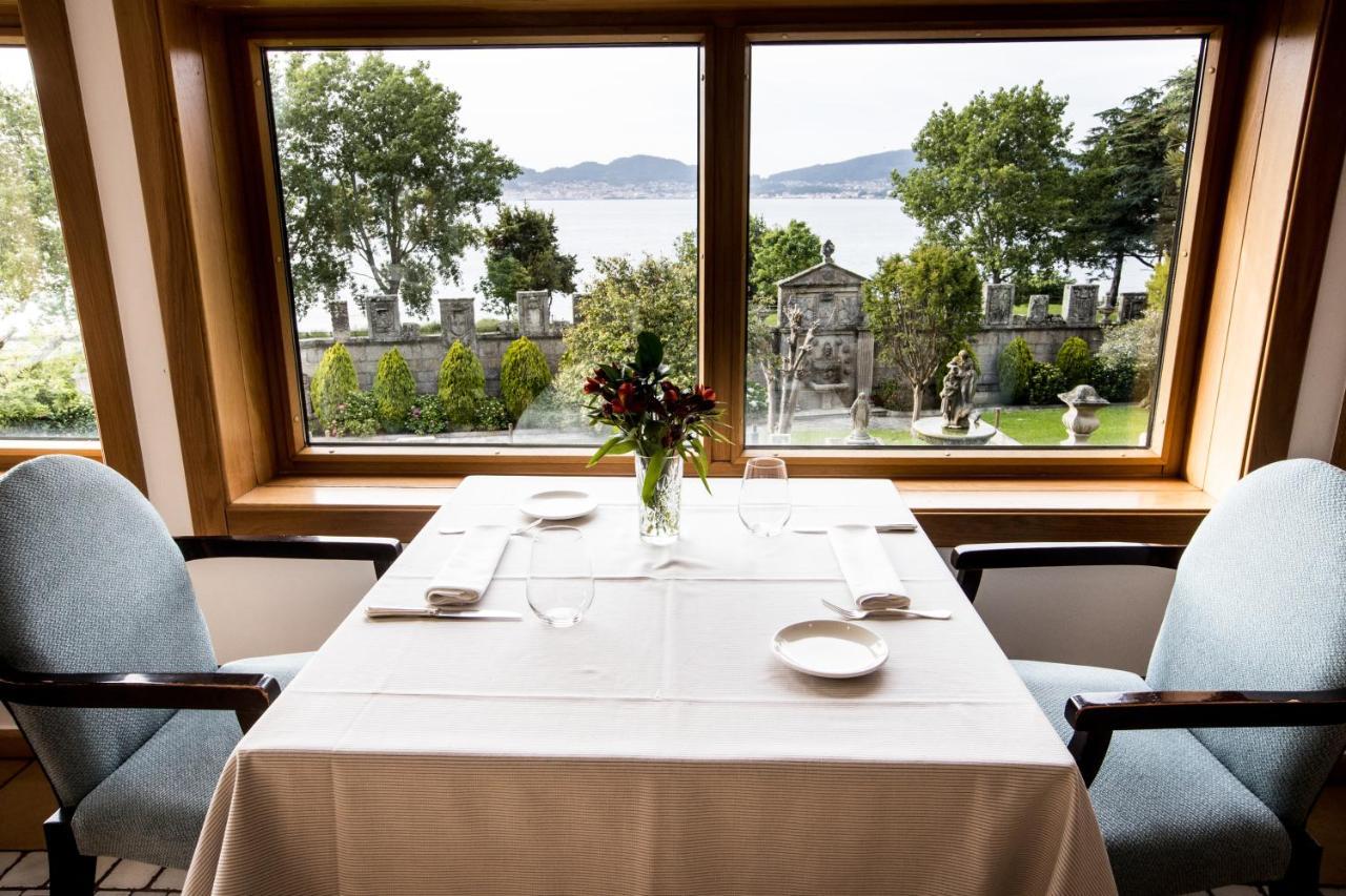 Pazo Los Escudos Hotel Spa & Resort Vigo Exterior photo Restaurant